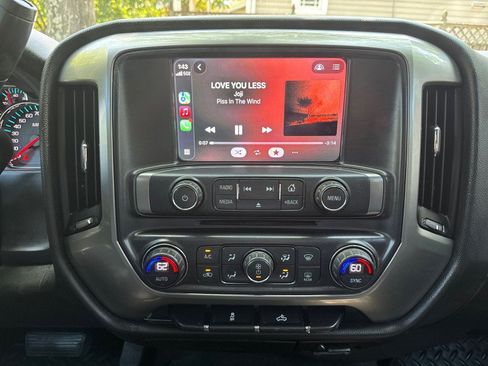 Used 2017 Chevrolet Silverado 1500 LT w/ All Star Edition AWD/4WD image 22