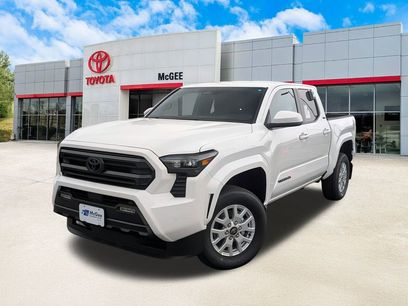 New 2025 Toyota Tacoma SR5