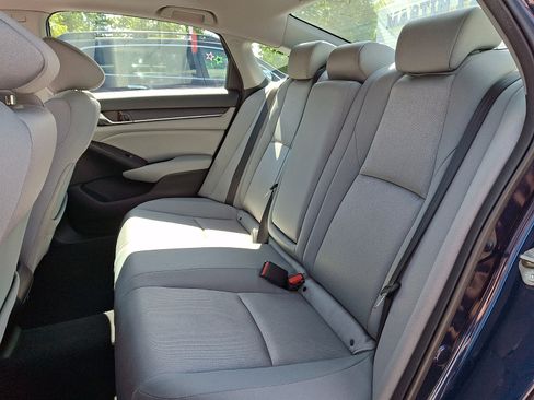 Used 2020 Honda Accord EX image 9
