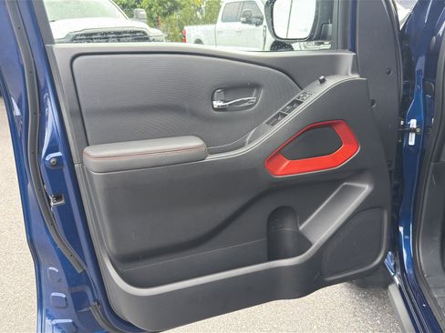 Used 2022 Nissan Frontier Pro-X RWD image 28