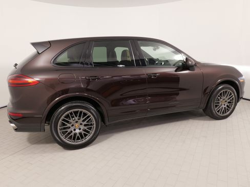 Used 2017 Porsche Cayenne image 9