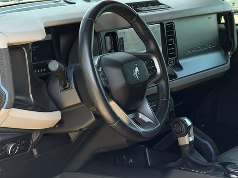 Used 2022 Ford Bronco Wildtrak AWD/4WD image 11