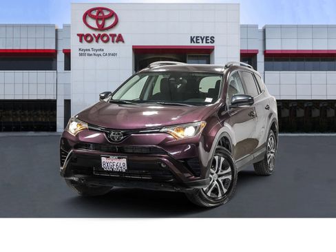 Certified 2017 Toyota RAV4 LE FWD image 1