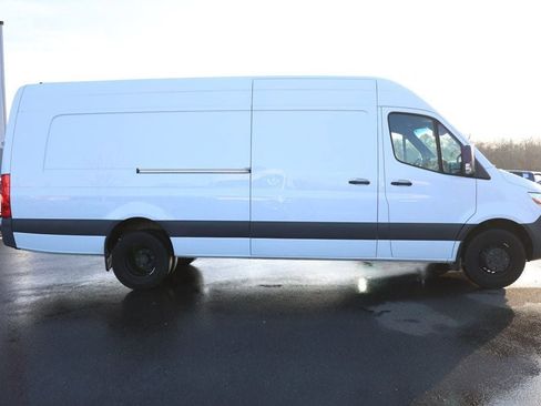 Used 2023 Mercedes-Benz Sprinter 4500 w/ Acoustic Package image 6