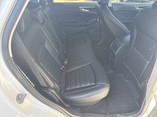 Used 2022 Ford Edge SEL w/ Convenience Package AWD/4WD image 17