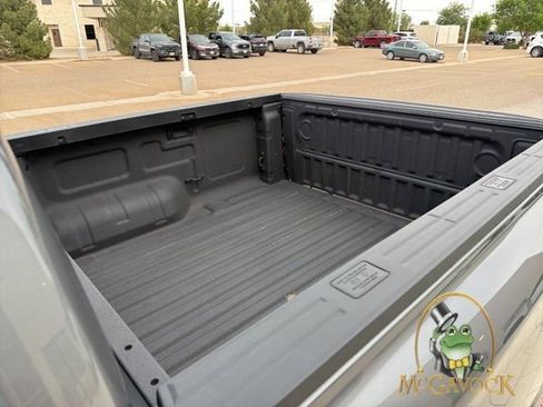 Used 2025 Ford Ranger Lariat w/ Black Appearance Package AWD/4WD image 18