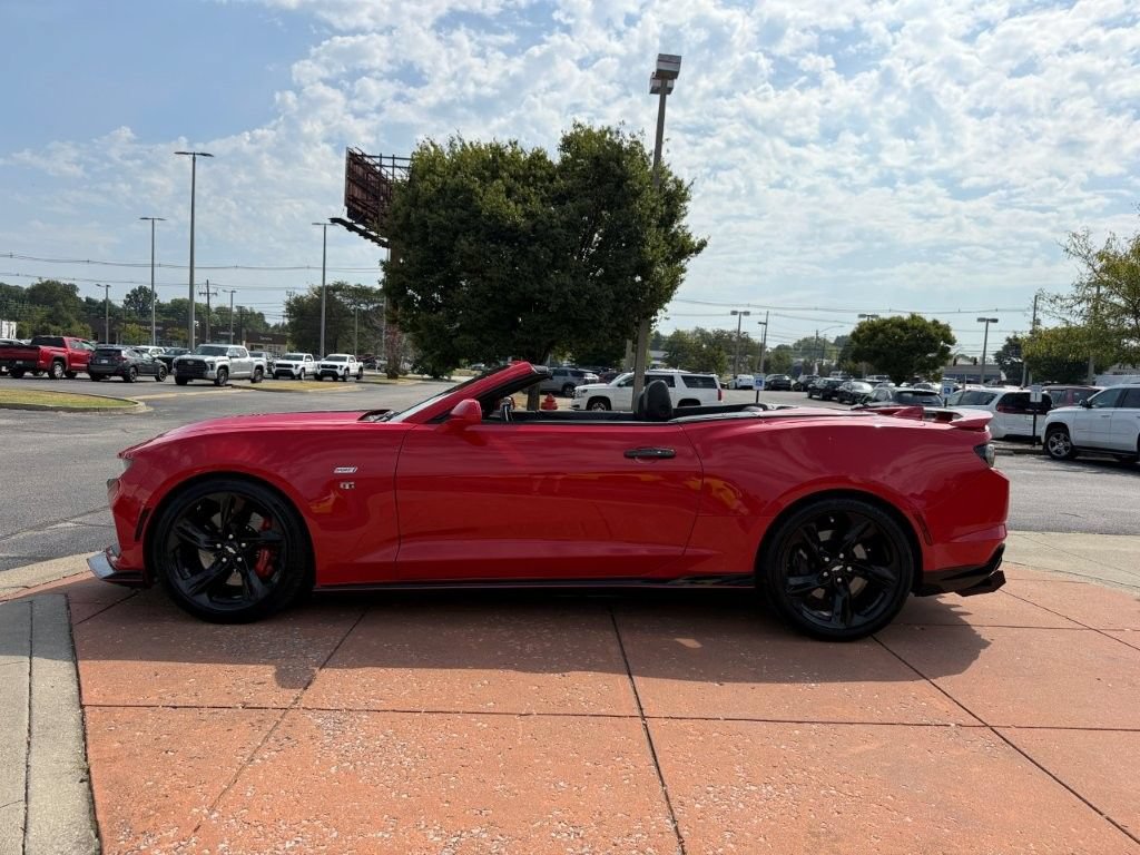 Used 2019 Chevrolet Camaro SS RWD image 10
