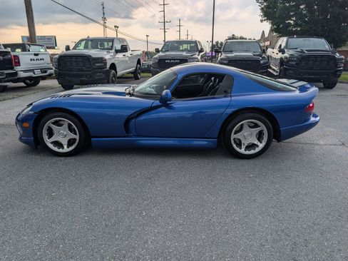 Used 1996 Dodge Viper GTS RWD image 2