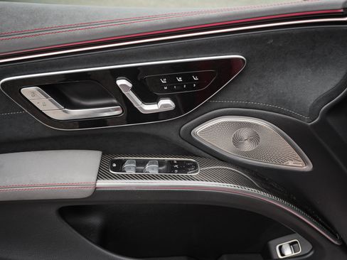 Used 2022 Mercedes-Benz EQS AMG AMG EQS image 15