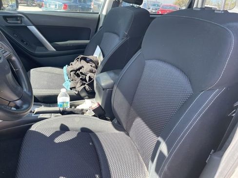 Used 2015 Subaru Forester 2.5i w/ Alloy Wheel Package image 13