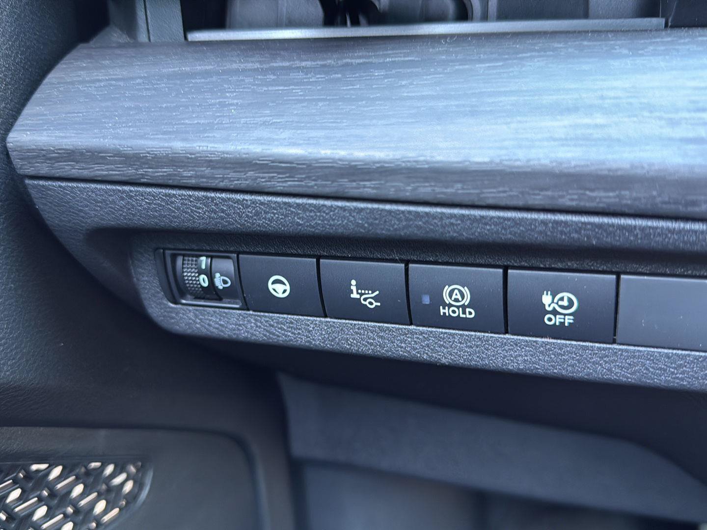 Certified 2024 Nissan Ariya AWD image 21