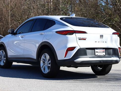 Used 2024 Buick Envista Preferred w/ Convenience I Package image 6