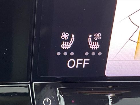 New 2026 Volkswagen Atlas Peak Edition image 10