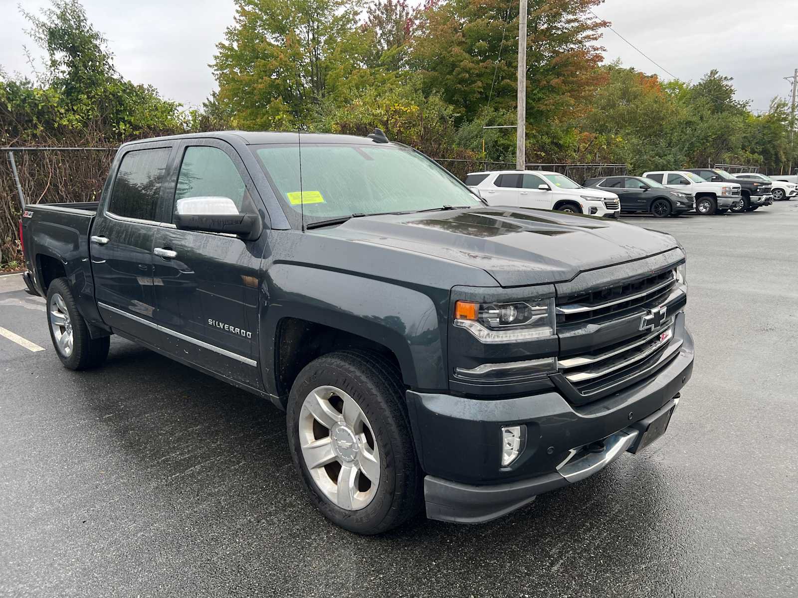 Used 2017 Chevrolet Silverado 1500 LTZ Z71 w/ LTZ Plus Package AWD/4WD image 6