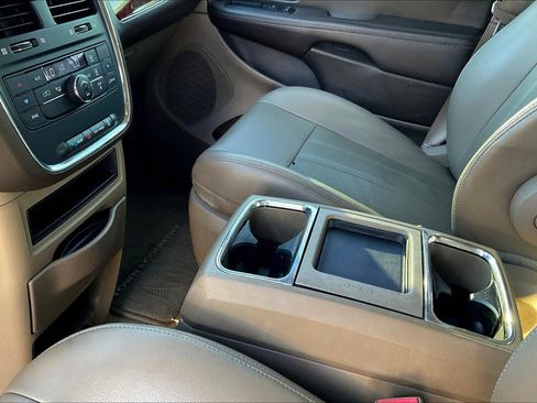 Used 2012 Chrysler Town & Country Touring w/ Entertainment Group #1 image 16