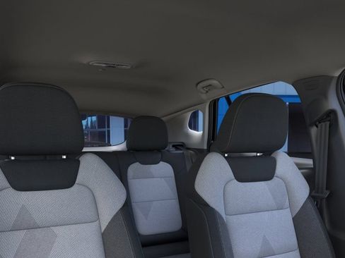 New 2026 Chevrolet Trax LS w/ LS Convenience Package FWD image 25
