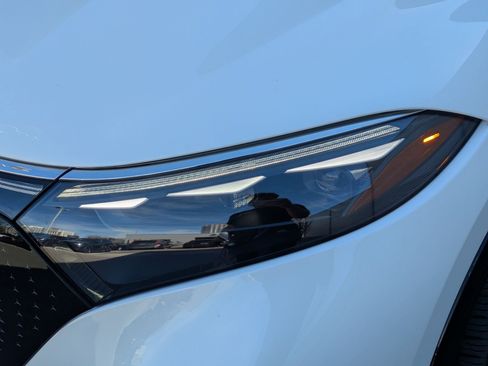 Used 2023 Mercedes-Benz EQS 450+ 4MATIC SUV image 10