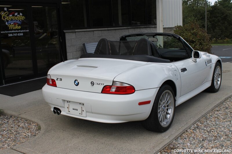 Used 2001 BMW Z3 3.0i RWD image 21