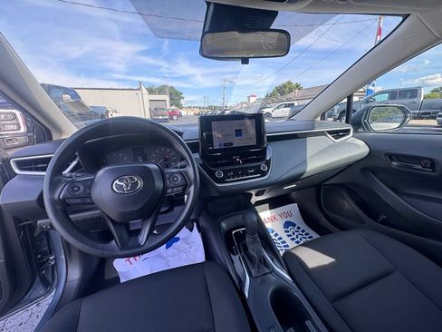 Used 2024 Toyota Corolla LE FWD image 17