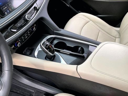 Used 2020 Buick Enclave Essence w/ Sound and Sites Package image 16