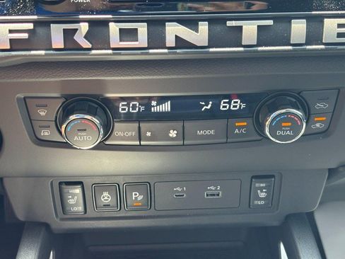Used 2025 Nissan Frontier SV w/ SV Convenience Package AWD/4WD image 22