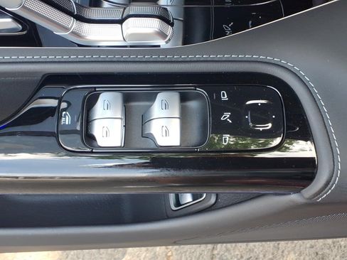 Certified 2022 Mercedes-Benz SL 63 AMG 4MATIC image 21