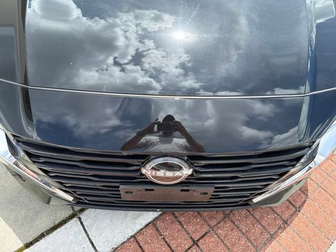 Used 2025 Nissan Altima 2.5 SV AWD/4WD image 13