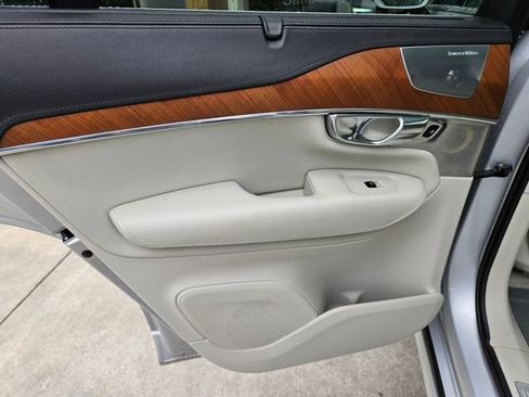 Used 2016 Volvo XC90 T6 Inscription w/ Vision Package AWD/4WD image 17