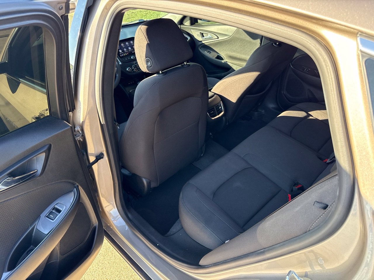 Used 2023 Chevrolet Malibu LT FWD image 7