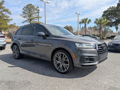 Used 2019 Audi Q7 3.0T Prestige image 2
