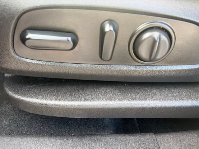 Used 2019 GMC Terrain SLT w/ Preferred Package AWD/4WD image 13