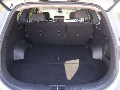 Used 2023 Hyundai Santa Fe SEL image 7