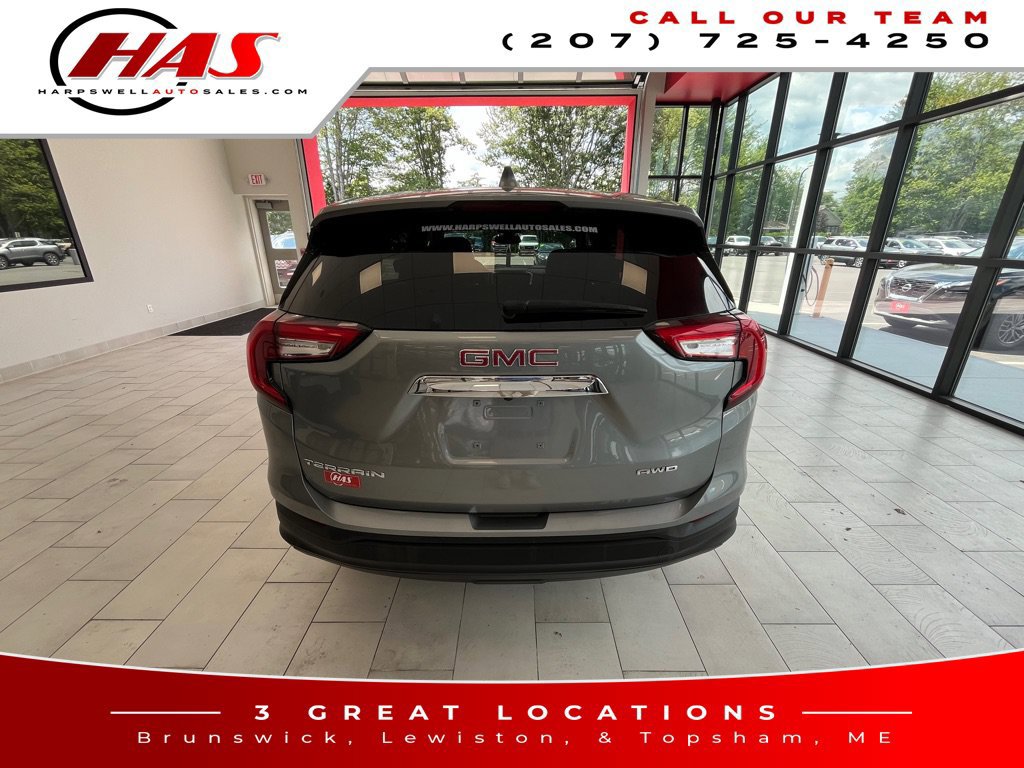 Used 2024 GMC Terrain SLE AWD/4WD image 5