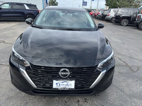 Used 2025 Nissan Sentra SV FWD image 3