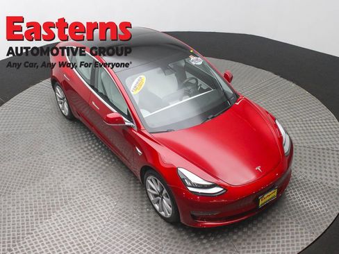 Used 2019 Tesla Model 3 Performance image 3