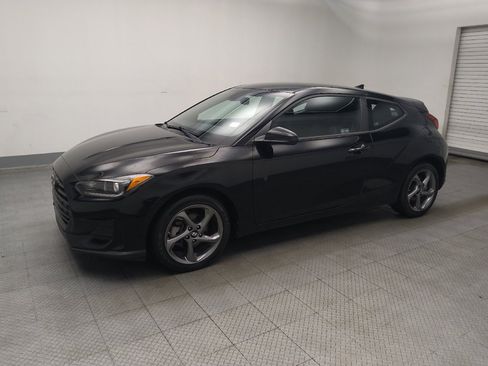 Used 2019 Hyundai Veloster 2.0 FWD image 2