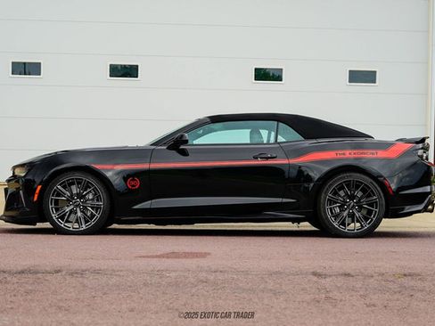 Used 2022 Chevrolet Camaro ZL1 RWD image 3