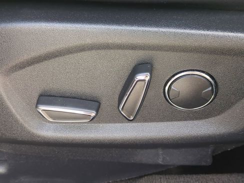 Used 2018 Ford Explorer Limited image 22