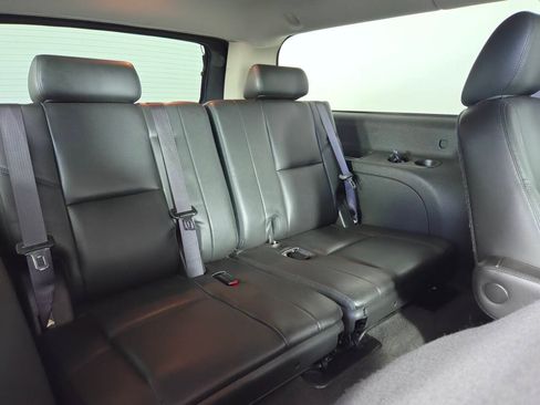 Used 2014 GMC Yukon XL Denali AWD/4WD image 32