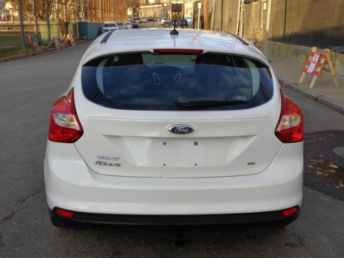 Used 2014 Ford Focus SE image 4