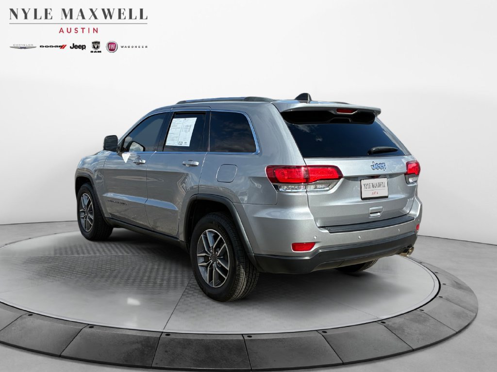 Used 2020 Jeep Grand Cherokee Laredo w/ 18" Wheel & 8.4" Radio Group RWD image 14