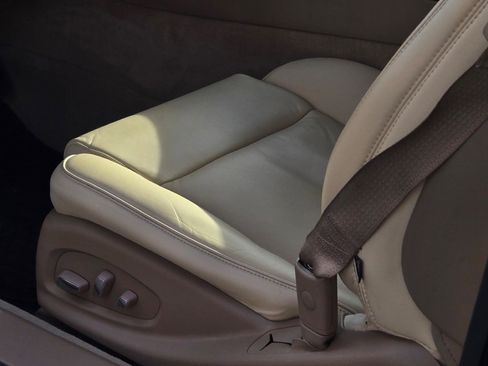 Used 2016 Cadillac ELR image 14