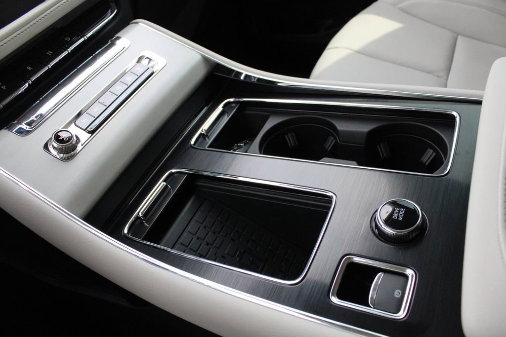 New 2027 Lincoln Aviator Reserve AWD/4WD image 17