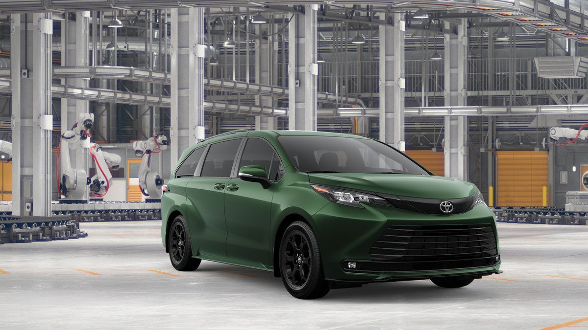 New 2026 Toyota Sienna XLE Woodland Edition AWD/4WD image 17