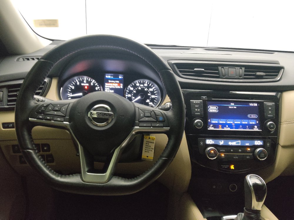 Used 2018 Nissan Rogue SL w/ Premium Package FWD image 22