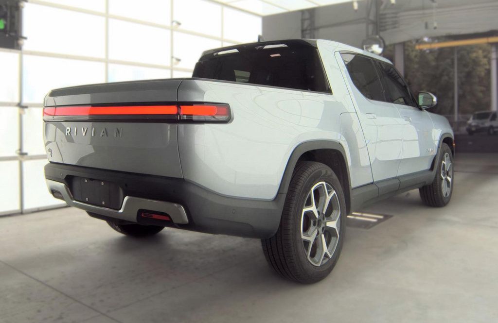 Used 2023 Rivian R1T Adventure Dual AWD/4WD image 4