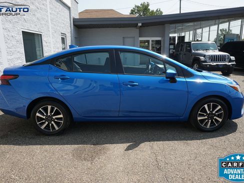 Used 2024 Nissan Versa SV FWD image 6