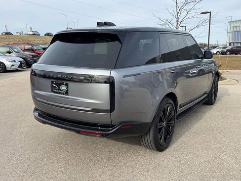 Used 2025 Land Rover Range Rover Long Wheelbase SE image 4