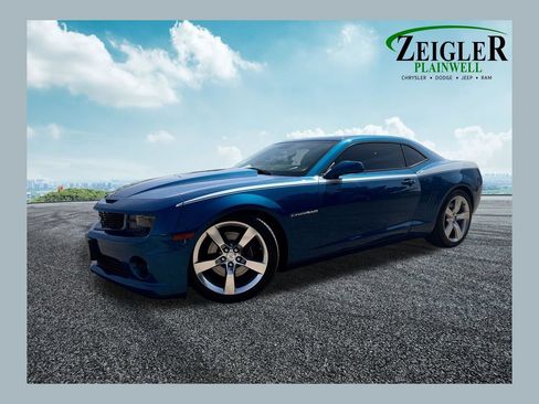 Used 2010 Chevrolet Camaro SS w/ RS Package RWD image 1