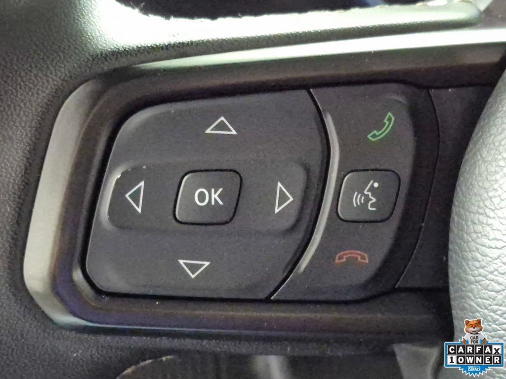 Used 2025 Jeep Wrangler Unlimited Rubicon AWD/4WD image 12